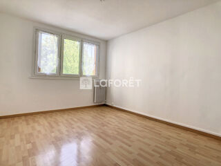  Appartement à louer 4 pièces 72 m²