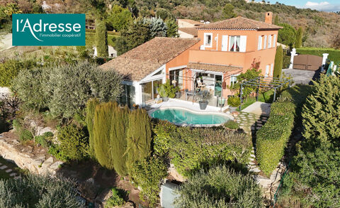   Villa aux Adrets de L'Esterel, 5 pi�ces de 133 m2, piscine et vue d�gag�e sur les collines. Maison - 5 pi�ce(s) - 133 m�