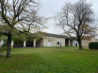  Maison  vendre 14 pices 425 m