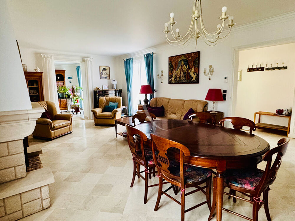 MAISON A VENDRE ROMORANTIN - 6 CHAMBRES - 184 M²