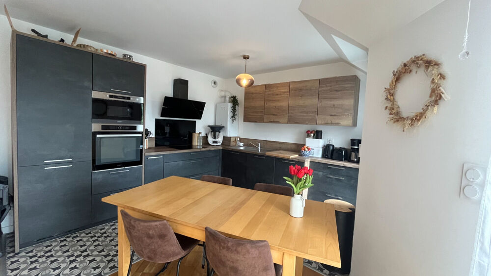 Fouesnant, bourg à pied, très bel appartement T4 avec balcon et garage !