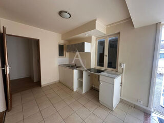  Appartement à louer 2 pièces 27 m²