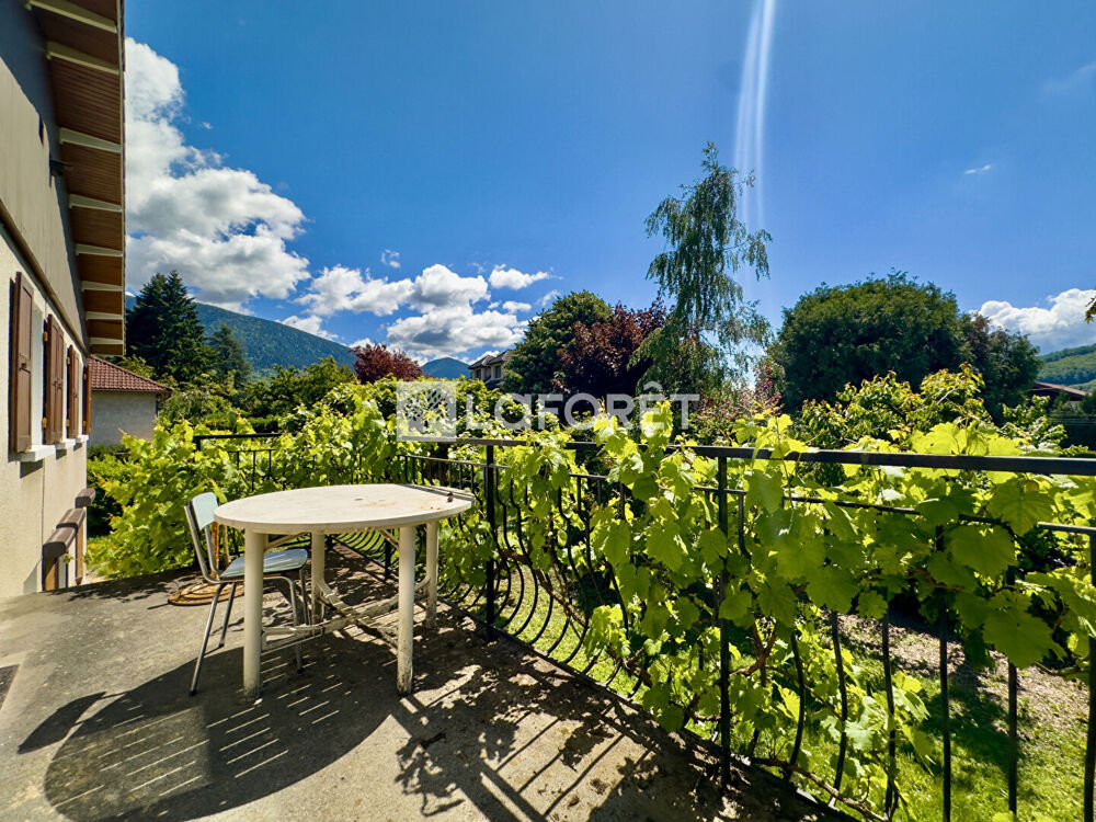 Maison Saint Martin D Uriage 8 pièce(s) 182 m2