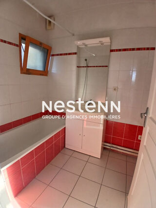 Location Appartement Appartement 2 Pièces avec ascenseur balcon cave parking et garage - 69800 SAINT PRIEST Saint priest