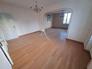  Appartement à louer 4 pièces 127 m²