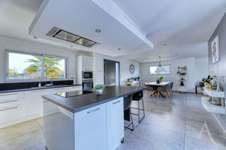  Maison  vendre 7 pices 209 m