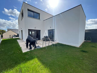  Maison  vendre 5 pices 198 m