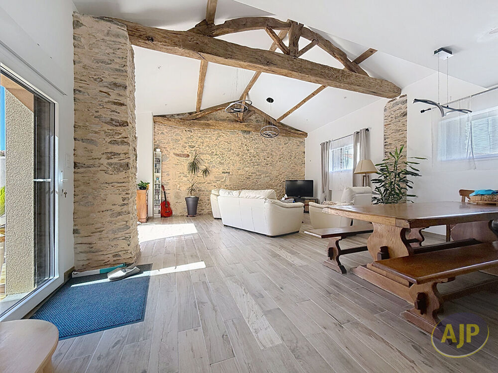 Maison Saint Hilaire De Chaleons