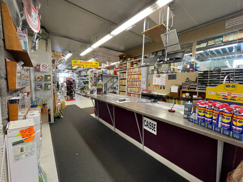   FOND DE COMMERCE 