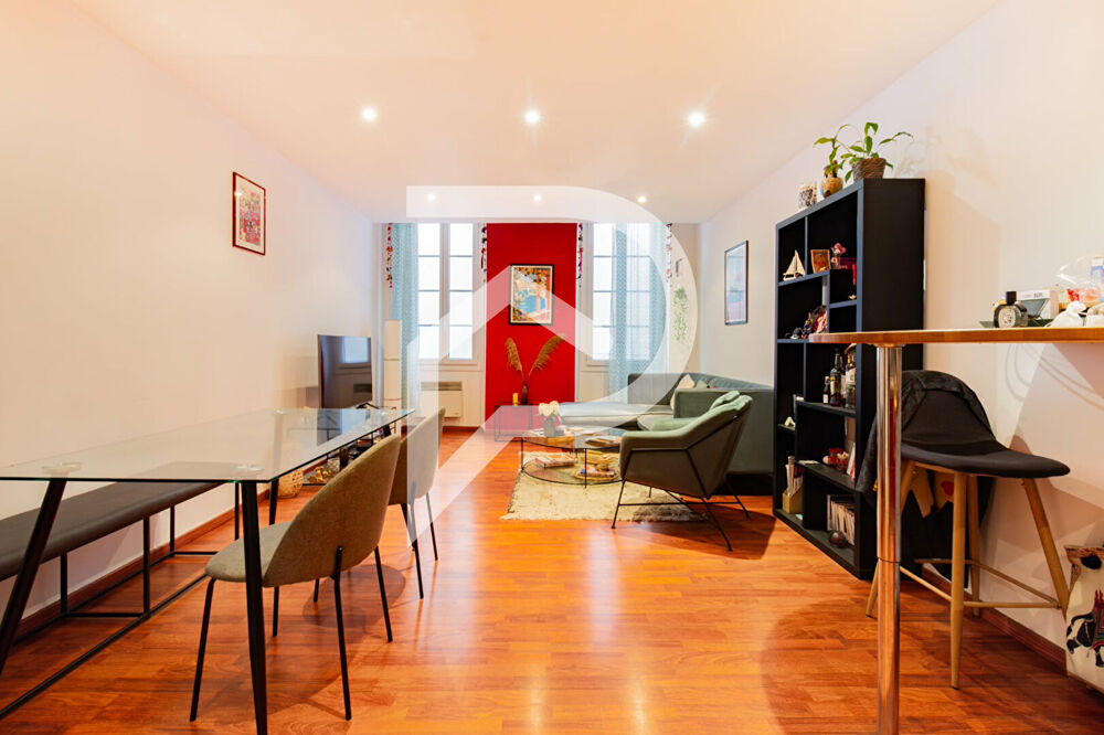 Vente Appartement Coup de coeur dans le 2ème - T3 authentique et atypique, esprit maison, avec terrasse de 24 m2 Marseille 2