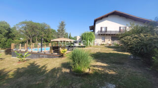  Immeuble à vendre 10 pièces 583 m²