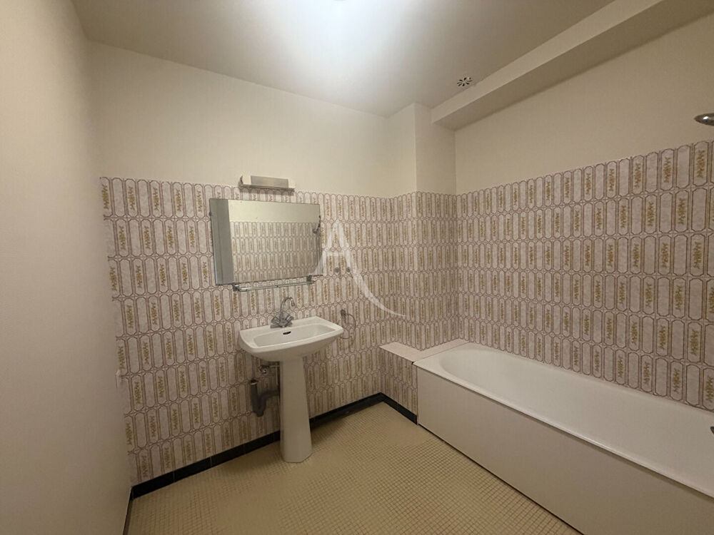Location Appartement Appartement 3 pièces à louer à Chelles - Réf 131 Chelles