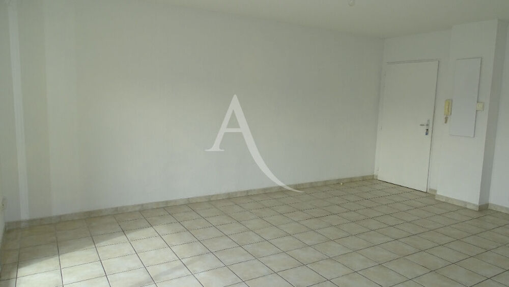 Location Appartement APPARTEMENT 1 CHAMBRE TERRASSE ET STATIONNEMENT CARCASSONNE Carcassonne