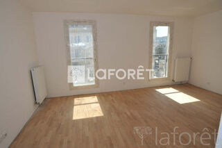 Appartement à louer 1 pièce 32 m²