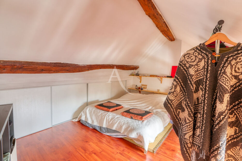 Vente Maison Un cadre de vie idéal  pour cette maison de caractère ! Eragny