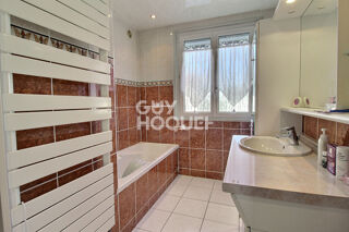  Maison � vendre 6 pi�ces 100 m�