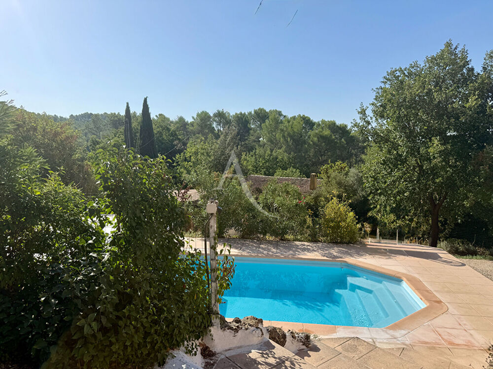 VILLA VARAGES DE 106M2 AU CALME SUR TERRAIN DE 2525M2 ET PISCINE