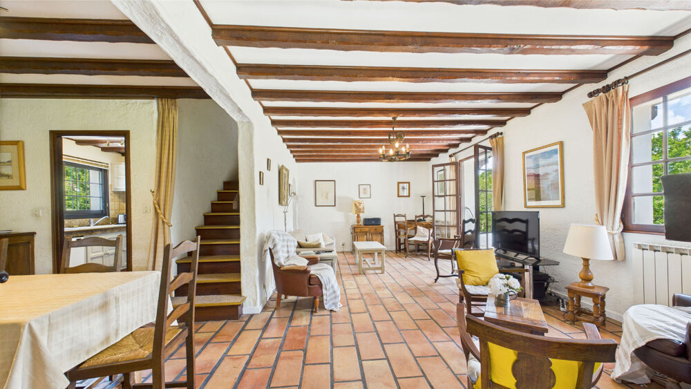 Vente Maison Maison sur 7000 m² de terrain divisible. Arbonne