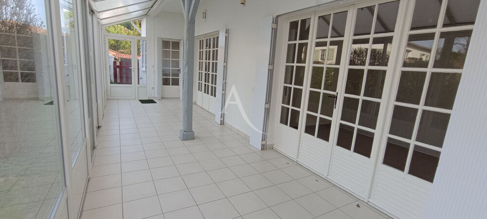 MAISON PLAIN-PIED PROCHE MER ET COMMERCES
