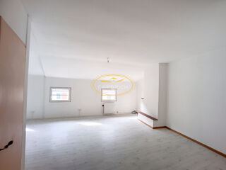  Appartement à louer 3 pièces 72 m²