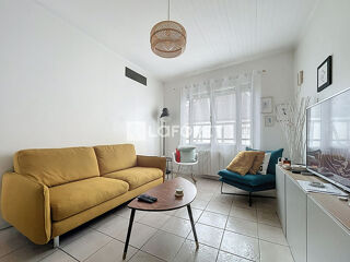  Appartement à louer 2 pièces 47 m²