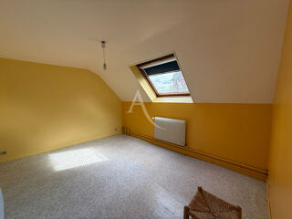  Immeuble à vendre 15 + pièces 470 m²
