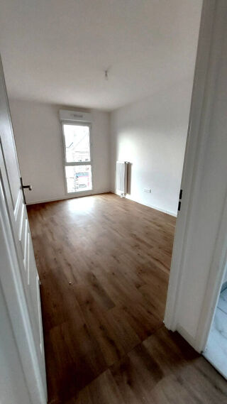  Appartement à louer 3 pièces 56 m²