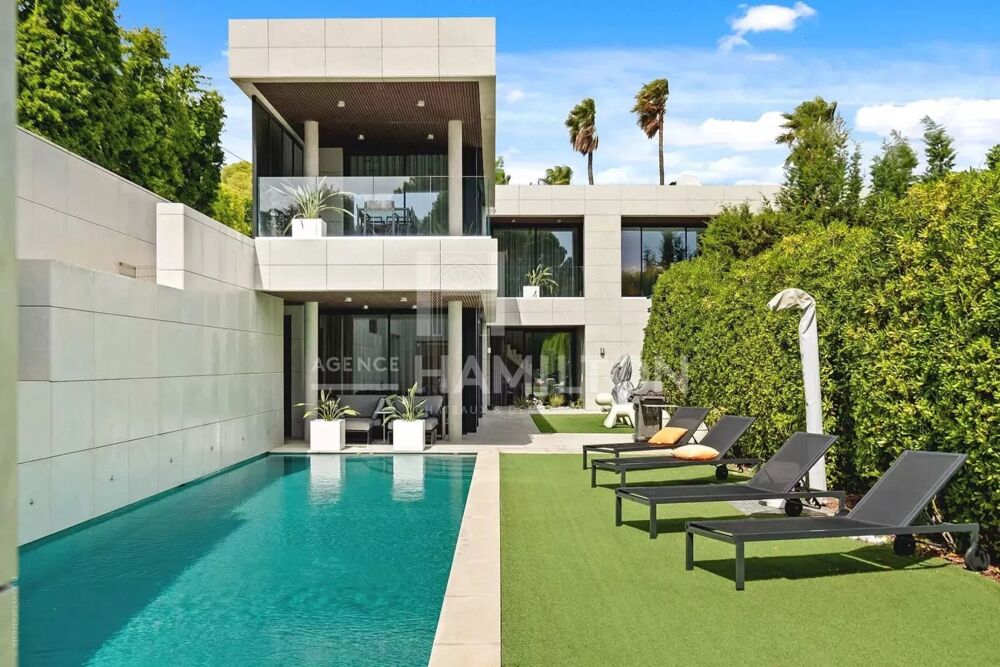 Vente Maison Villa Contemporaine avec Vue Mer Panoramique et Prestations Haut Nice