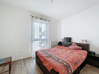  Appartement à louer 4 pièces 84 m²