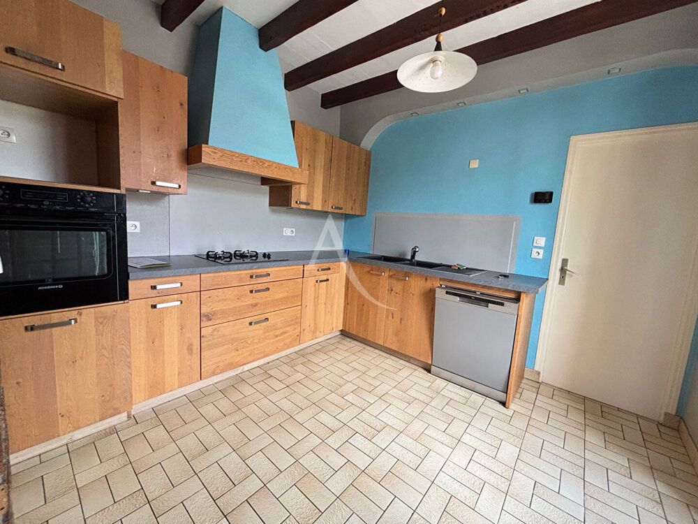 En vente Fourchambault maison ancienne de plain pied, 5 chambres terrain