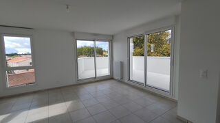 Vente Appartement Charmant T4 avec confortable terrasse en hyper-centre Saint medard en jalles