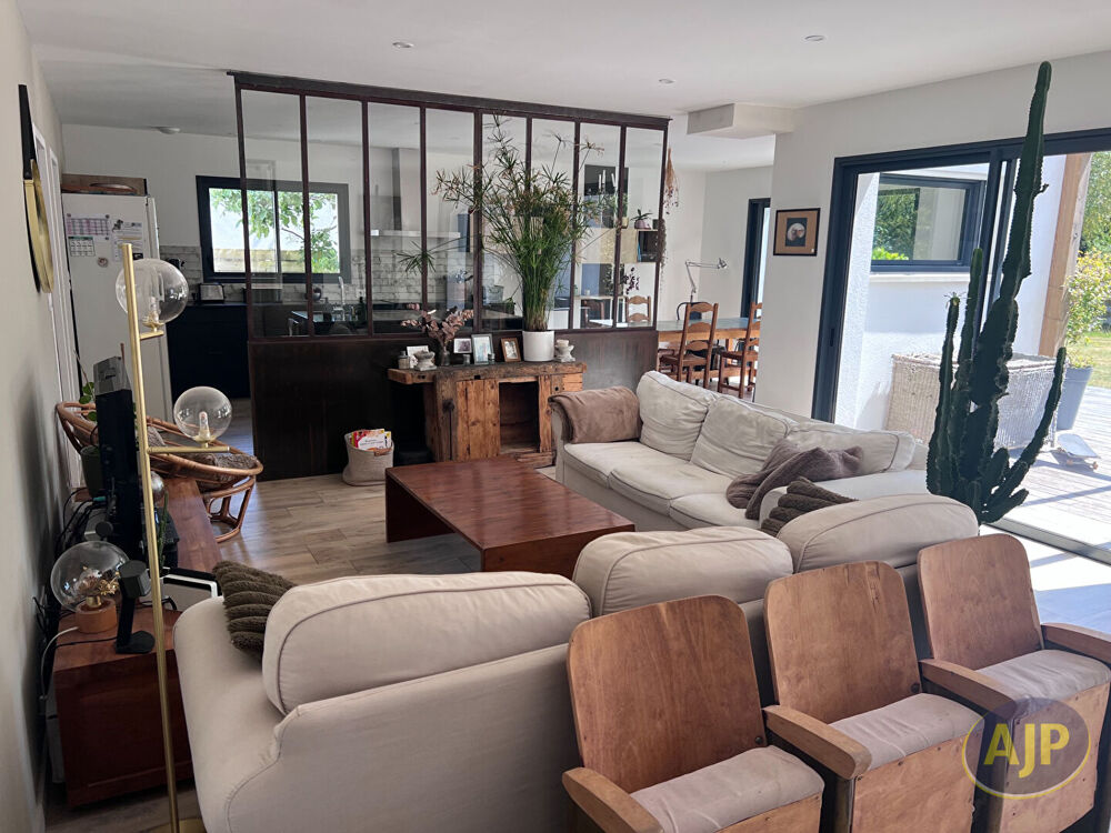 Maison Surzur 6 pièce(s) 150 m2
