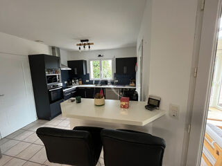  Maison  vendre 6 pices 146 m