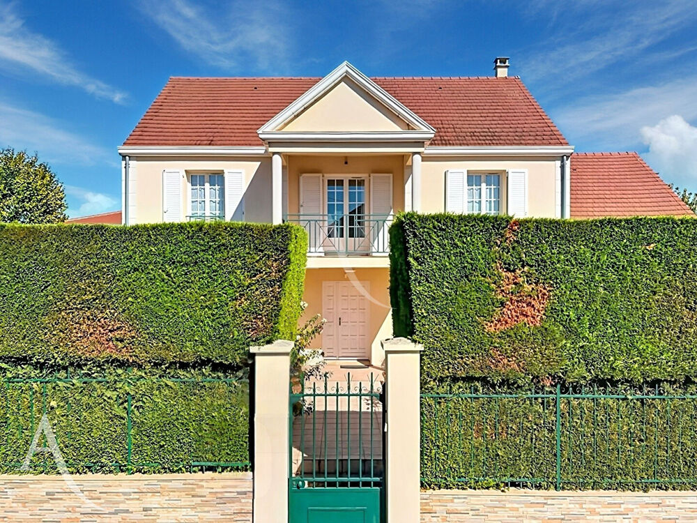 Maison 7 pièces - 236m² utiles - 153 m² habitables - Garage 52 m² - Dépendance 31 m² - Terrasses 64 m²- Leuville-sur-Orge 91310