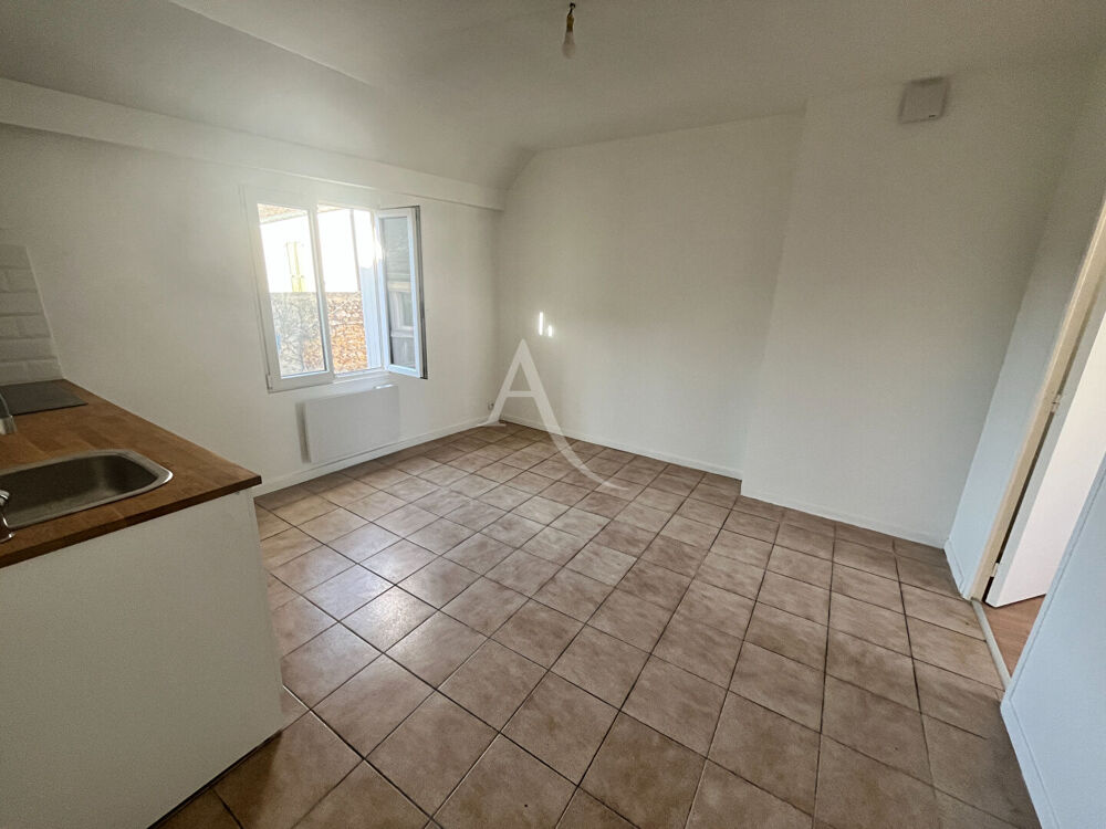 Appartement 2 pièces au coeur du centre ville de DOURDAN!