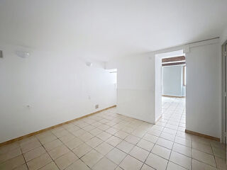  Appartement à louer 2 pièces 40 m²