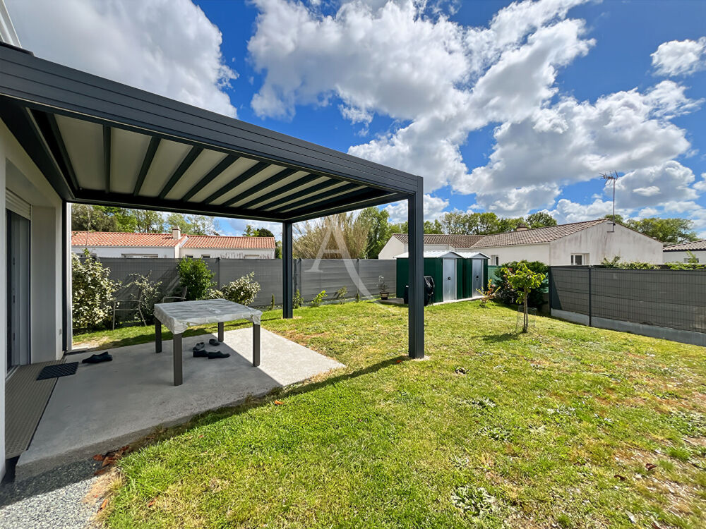 Vente Maison Maison récente 2 chambres avec pergola bioclimatique et extérieur aménagé ? Proche gare de Challans Challans