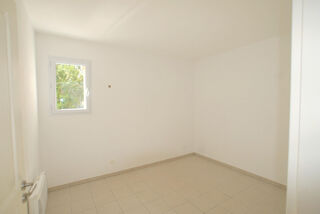 Appartement à louer 4 pièces 60 m²