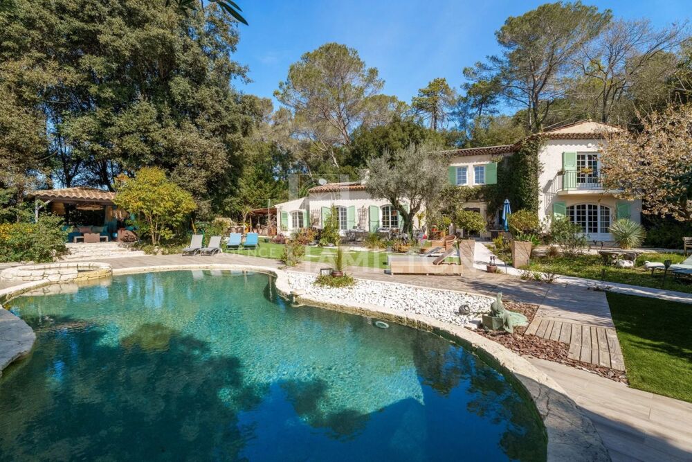 Maison 7 pièces 259 m² · à Roquefort-les-Pins · 259 m² · 1 699 000 €