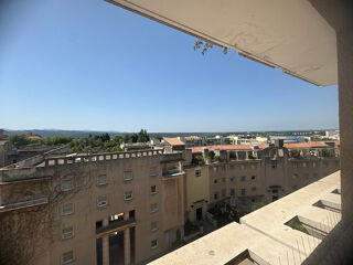  Appartement à louer 4 pièces 100 m²