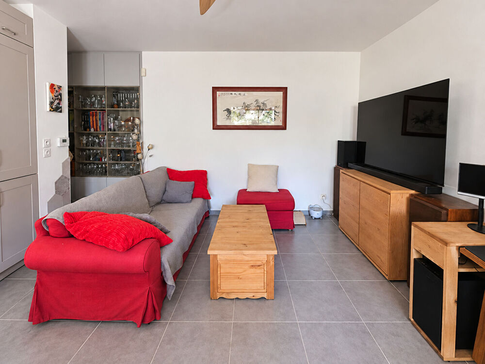 Vente Appartement Aix en Pce - Appartement RECENT de 3 pièces, 63 m2 en RDJ + parking Aix en provence
