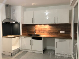  Appartement à louer 3 pièces 61 m²