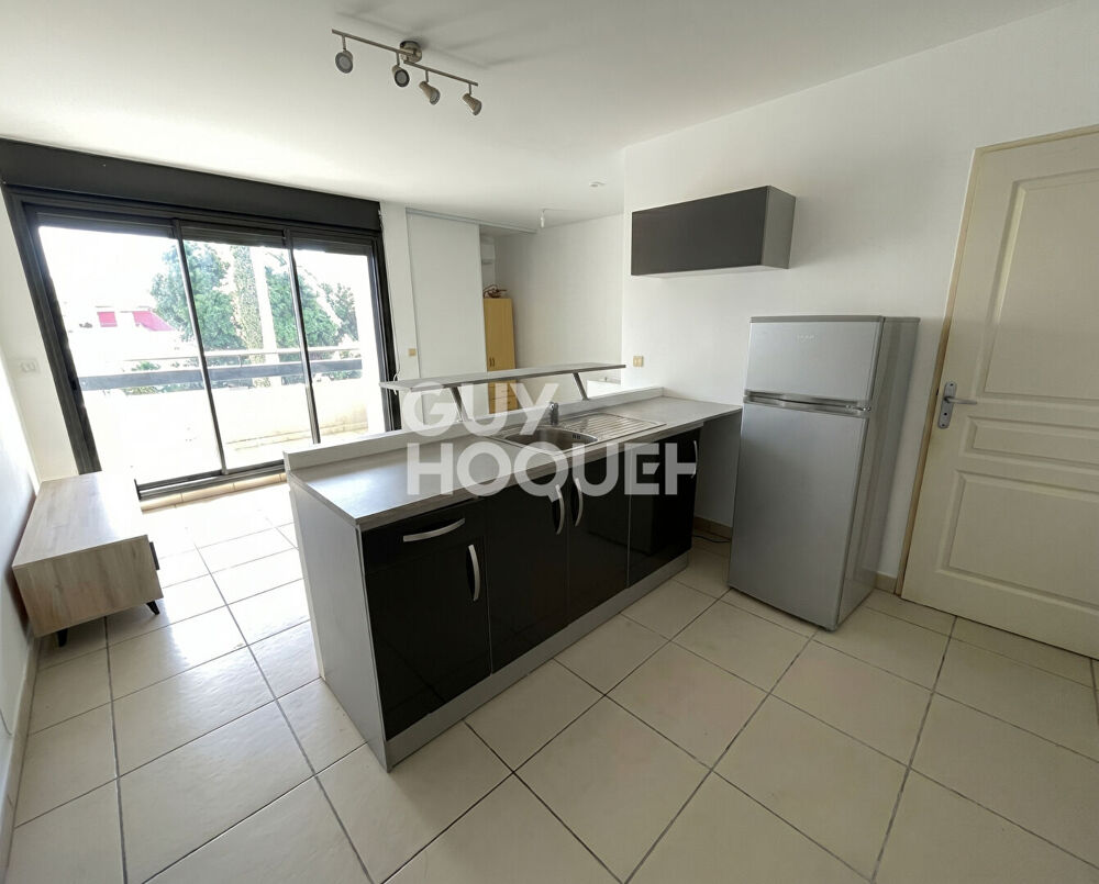 STE-CLOTILDE T1 28 m² + VARANGUE ET PARKING - PROCHE CLINIQUE & UNIVERSITÉ