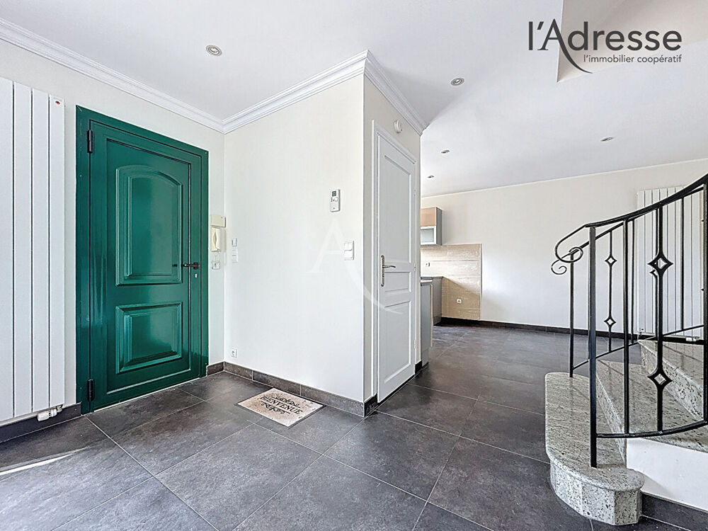 Location Maison NANTERRE/ Molires - Maison Indpendante - 5 pices 158m - Jardin 50m - 1 Garage Nanterre