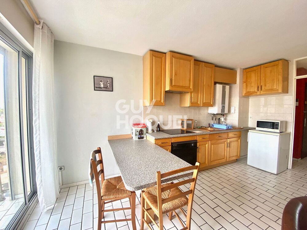 A louer à l'année - Appartement STUDIO - Canet en Roussillon - Stationnement