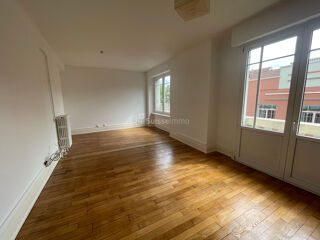  Appartement  louer 4 pices 80 m