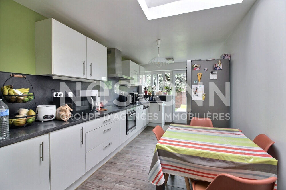 Maison 103.m² 3 chambres et jardin. A proxmité du métro Mons Sarts