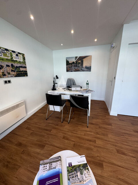   Local commercial CHILLY-MAZARIN 3 pièces 52.07 m² 