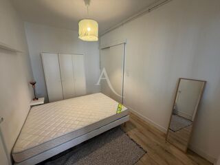  Appartement à louer 1 pièce 35 m²