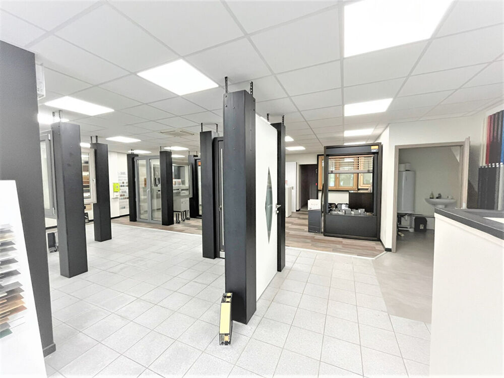   Local commercial 518m² - BESANCON OUEST 